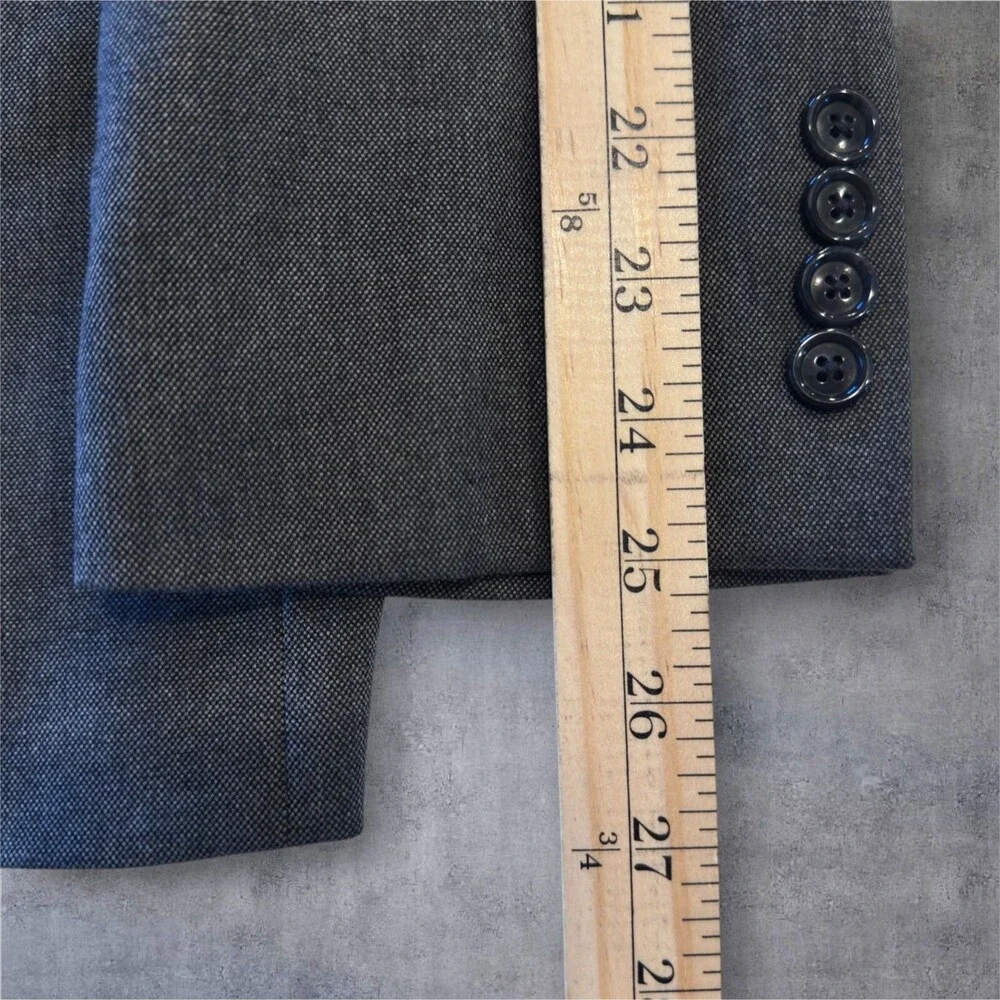 JOS A BANK Slim fit Mens Blazer 44R Sport Coat Two Button Suit Jacket Gray